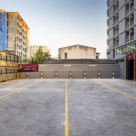 Livotel Hotel Hua Mak Bangkok