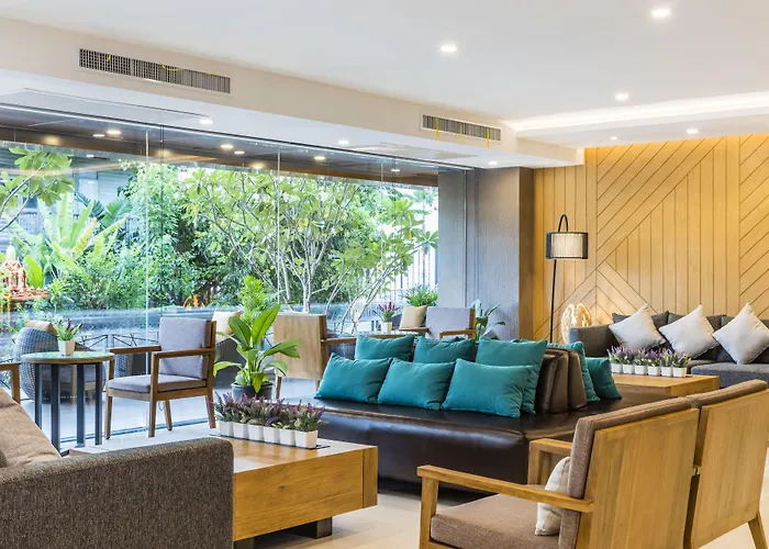 Livotel Hua Mak Hotel 4*