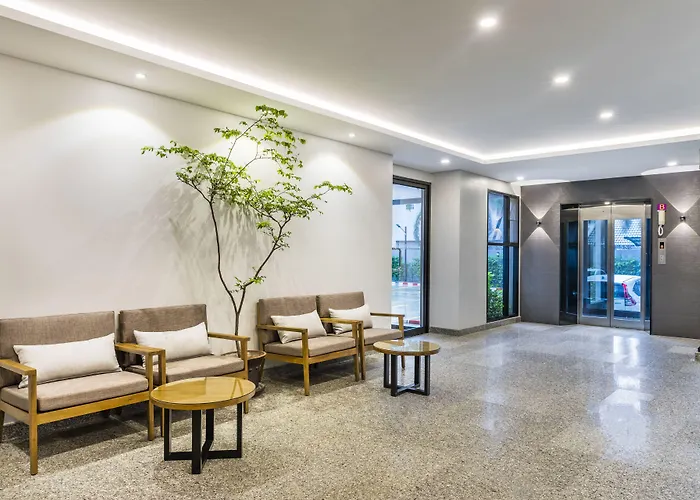 Livotel Hua Mak Hotel