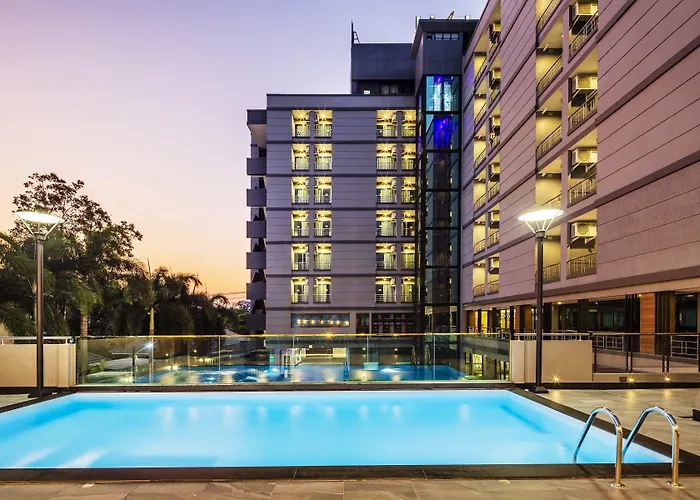 Livotel Hua Mak Hotel 4*