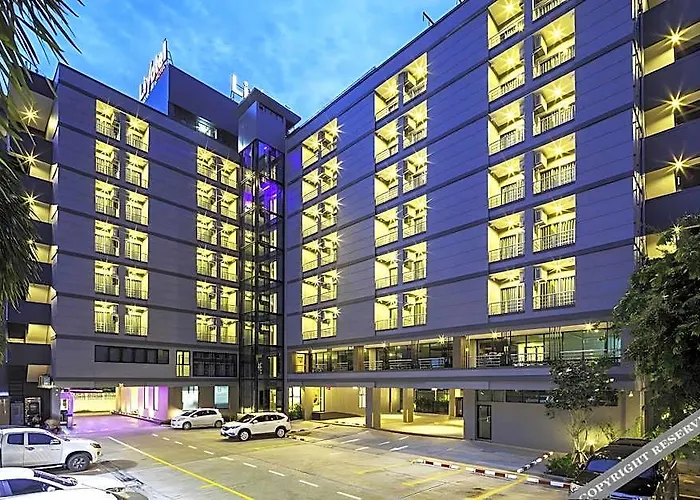 Hotel Livotel Hua Mak