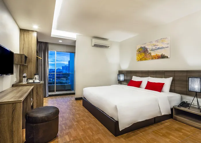 Livotel Hua Mak Hotel