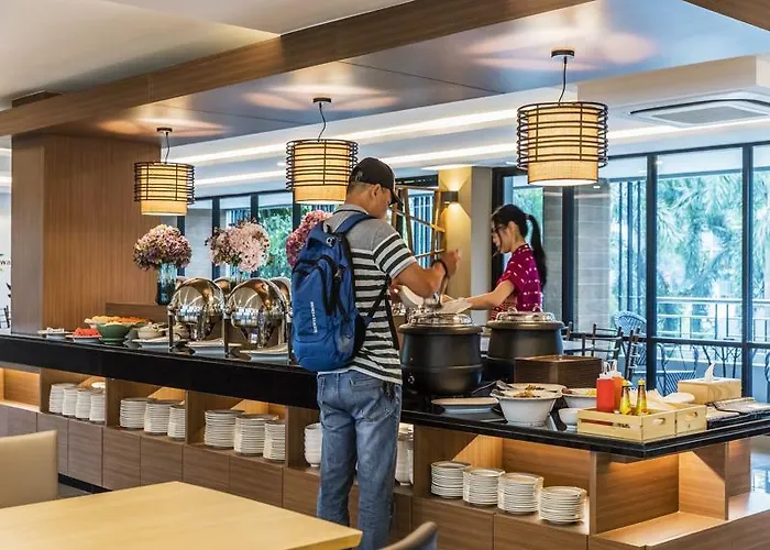 Livotel Hua Mak Hotel 4*